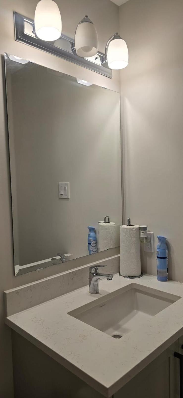 Homestay Pearl Properties, Ottawa
